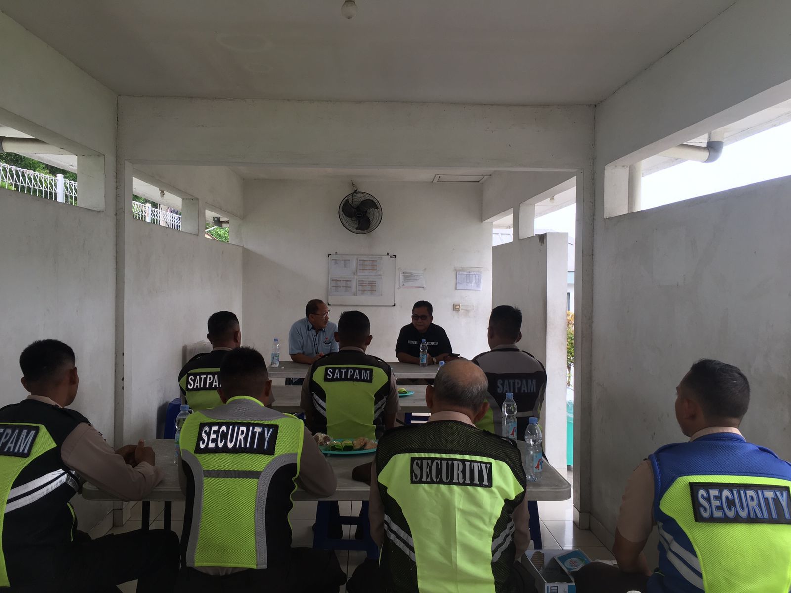 BRIEFING KARYAWAN UNIT PT. TRASS ANUGRAH MAKMUR